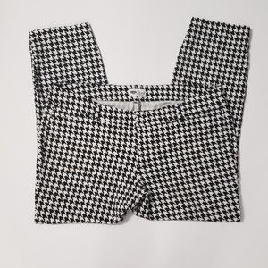 Old Navy cropped Pixie